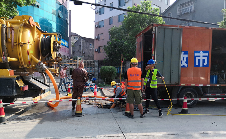 090527800.jpg 05.jpg